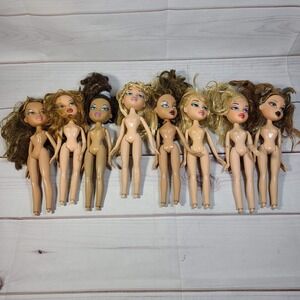 Bratz Dolls Lot of 8 - Collectible Fashion Dolls for Play - y2k Retro Toy